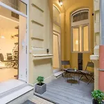 Lovely & Central Apartment